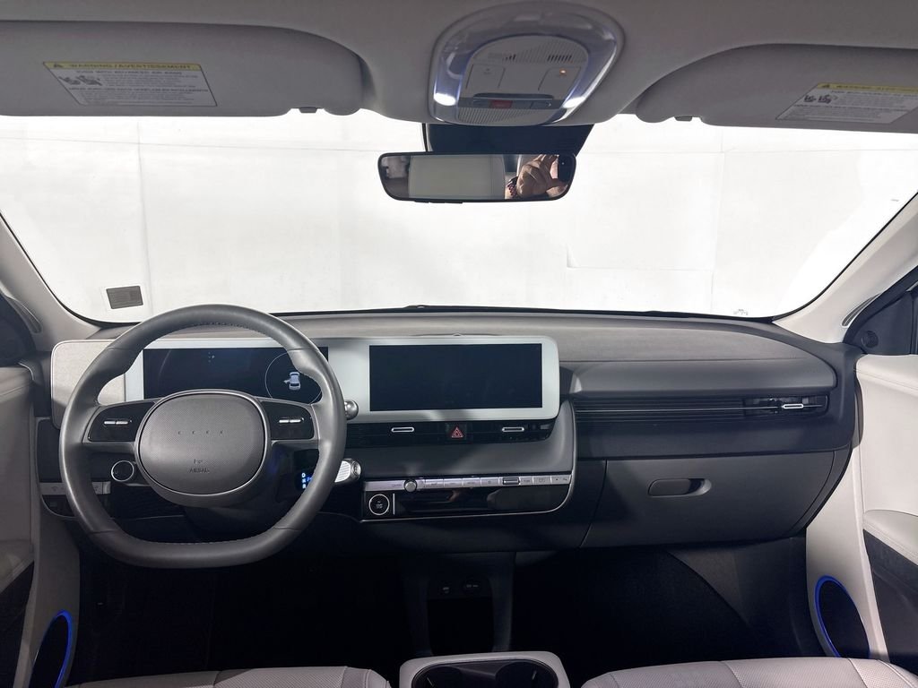 Used 2023 White Hyundai SEL image 12