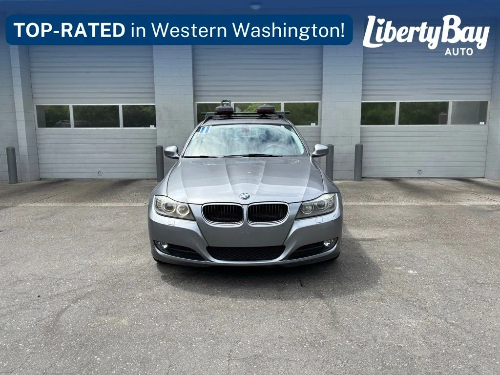 2011 BMW 3 Series 328i xDrive Sports Wagon's photo