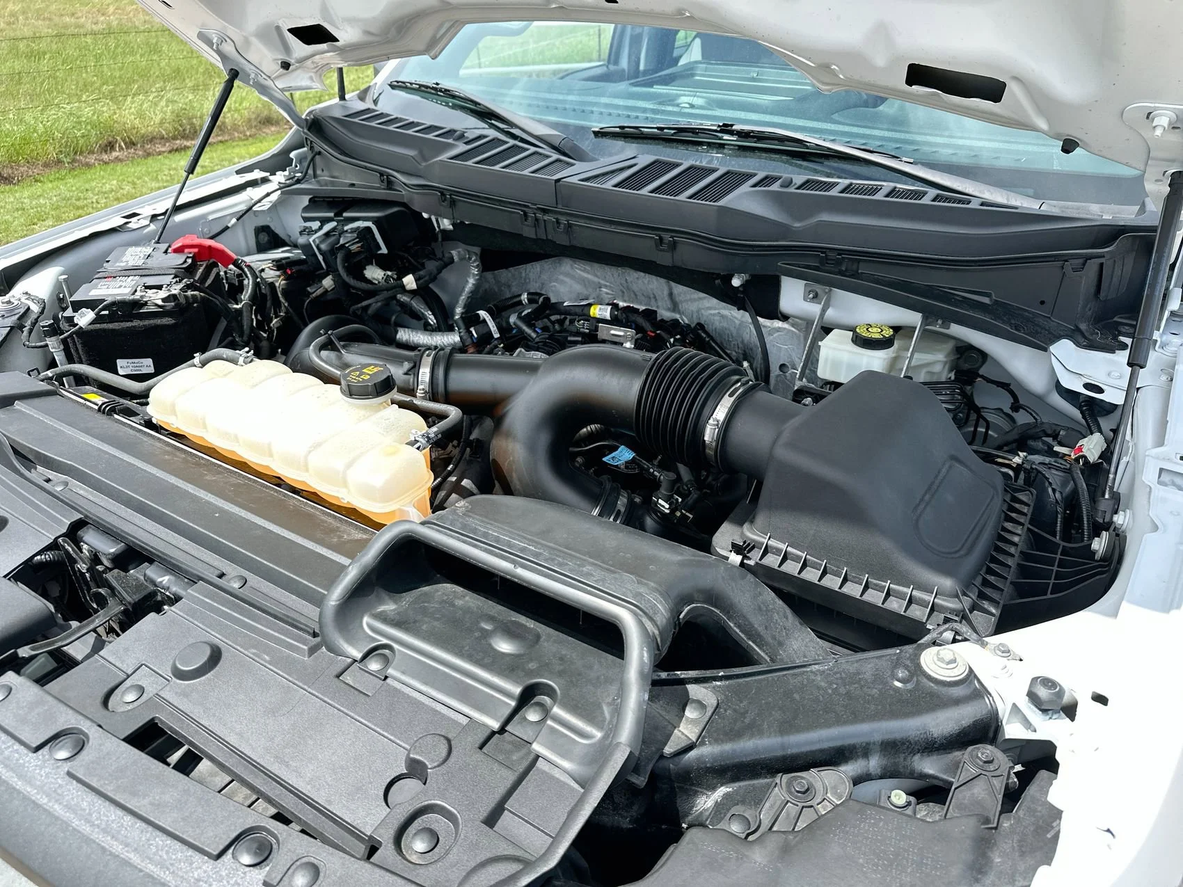 Used 2023 Oxford White Ford XL image 24