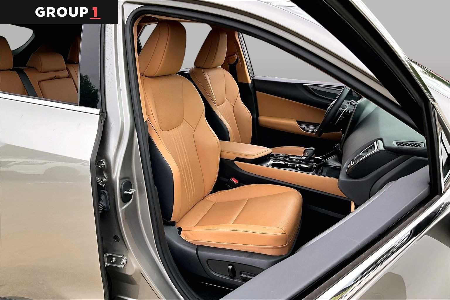 Used 2024 Atomic Silver Lexus Premium image 8