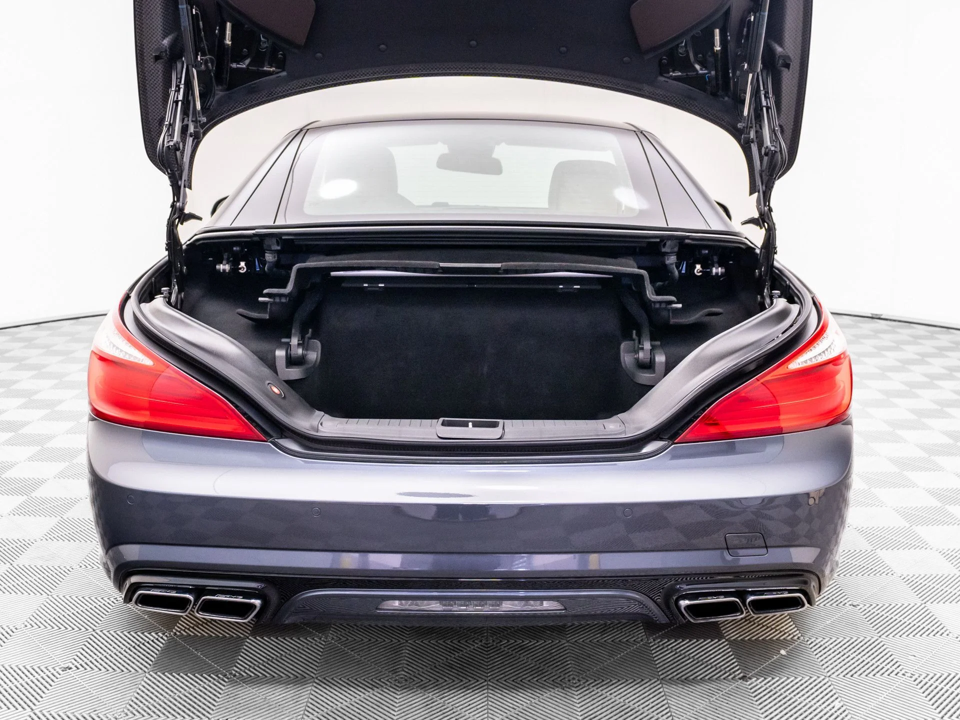 Used 2013  Mercedes-Benz SL 63 AMG® image 33