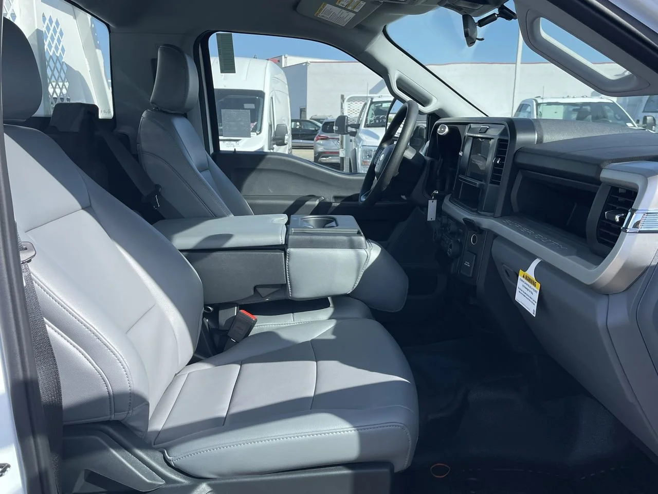 New 2025 Oxford White Ford XL image 16