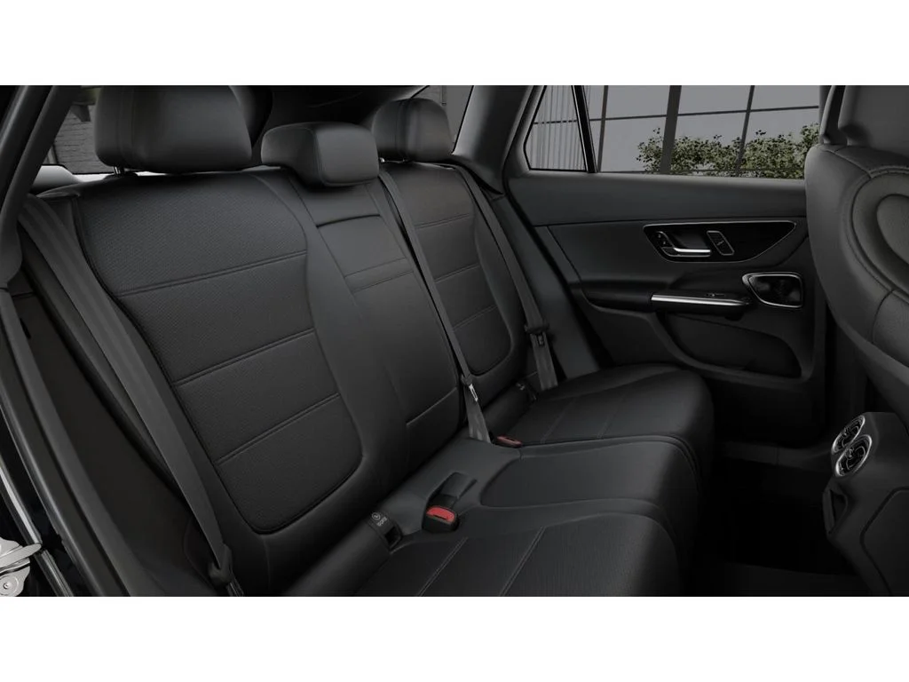 New 2027 Black Mercedes-Benz GLC 300 image 5