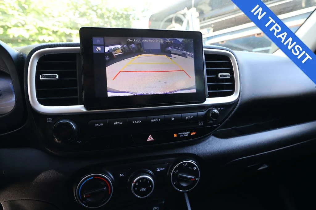 Used 2025 Onyx Black Hyundai SE image 20
