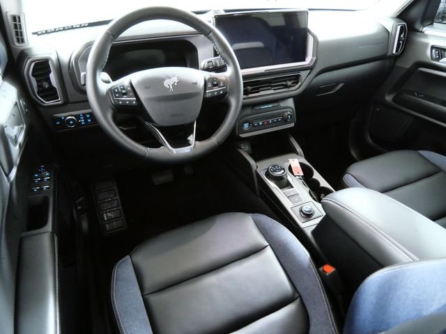Used 2025 Gray Ford Outer Banks image 4