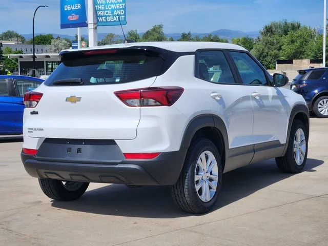 Used 2023 Summit White Chevrolet LS image 7