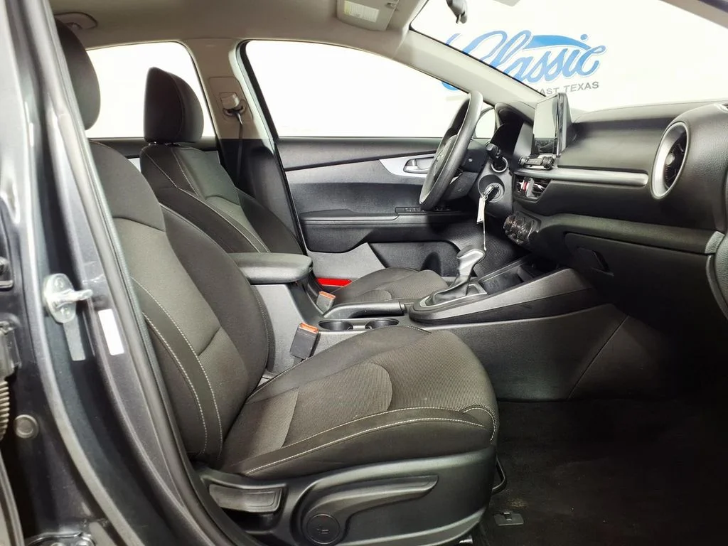 Certified Used 2024 Gray Kia LXS image 13
