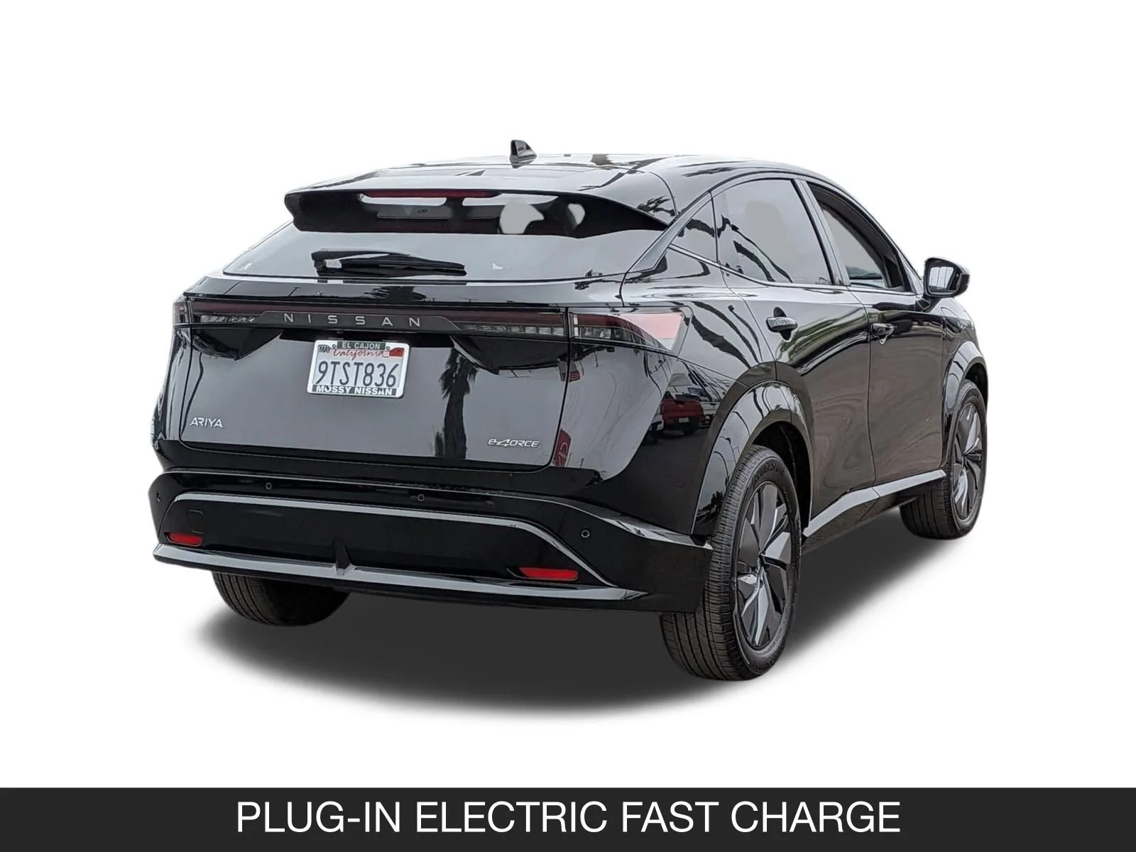 Used 2025 Black Diamond Pearl Nissan ENGAGE image 8