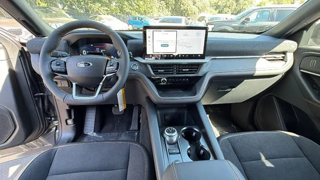 New 2026 Carbonized Gray Metallic Ford Tremor® image 17