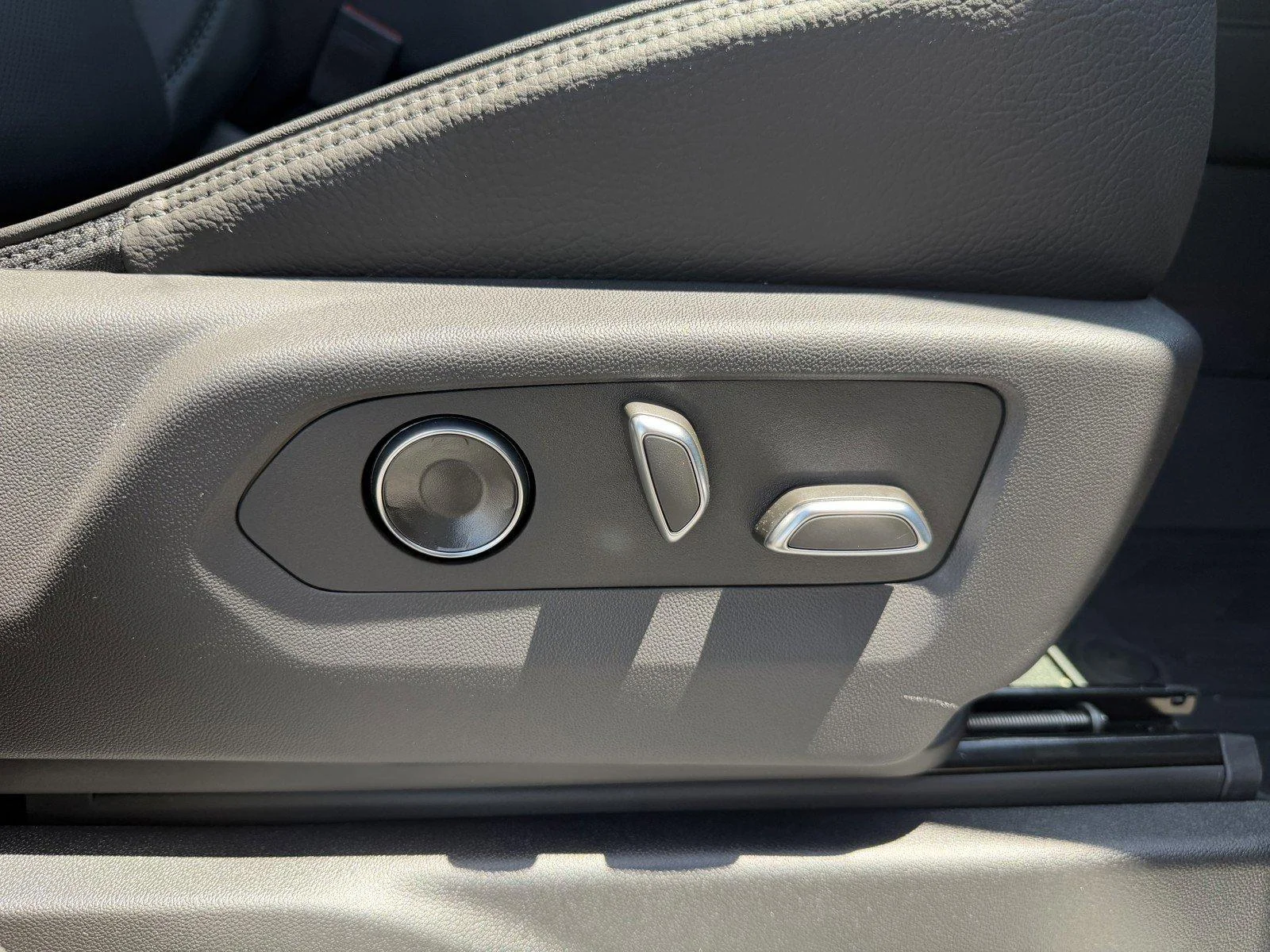 New 2026 Onyx Black GMC Denali image 10