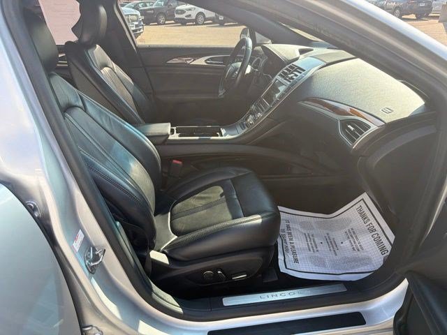 Used 2017 Ingot Silver Lincoln Reserve image 21