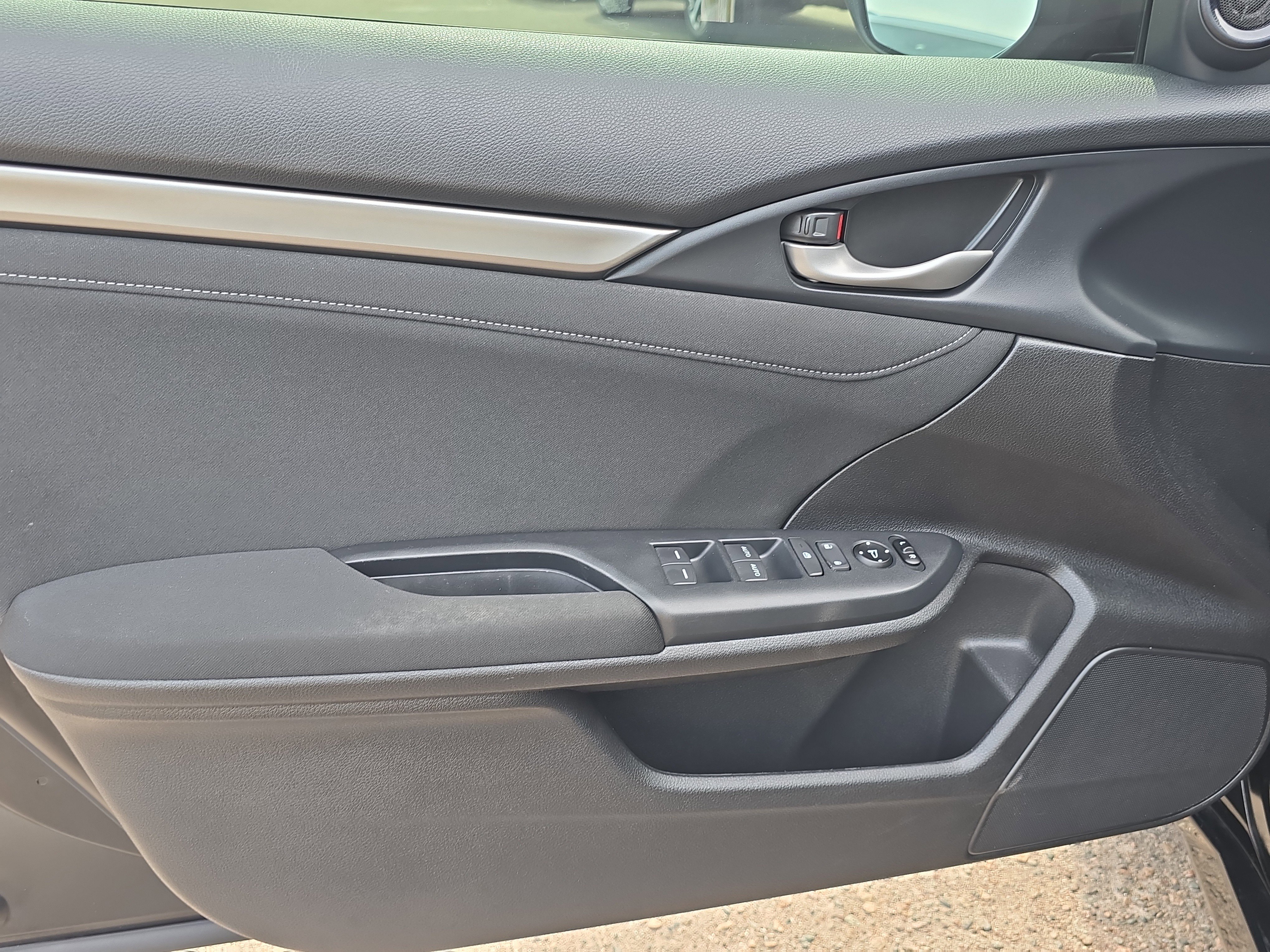 Used 2019 Crystal Black Pearl Honda EX image 17