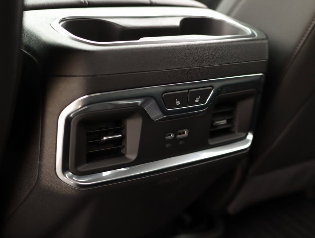 New 2026 Glacier White Tricoat GMC SLT image 28