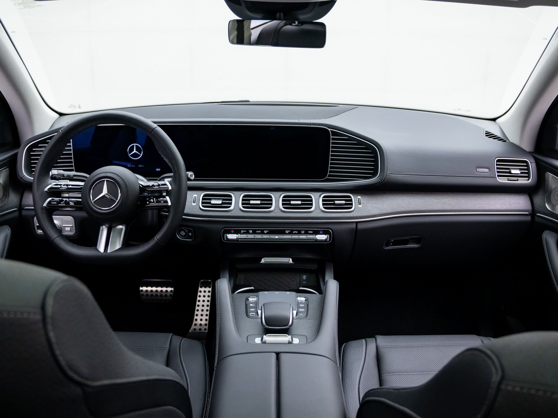 New 2026 MANUFAKTUR Alpine Grey Mercedes-Benz GLS 450 image 10