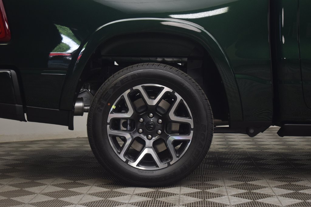 New 2026 Serrano-Green Metallic Exterior Paint RAM Laramie image 9