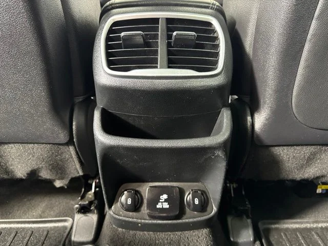 Used 2019 Quartz Hyundai Ultimate image 13