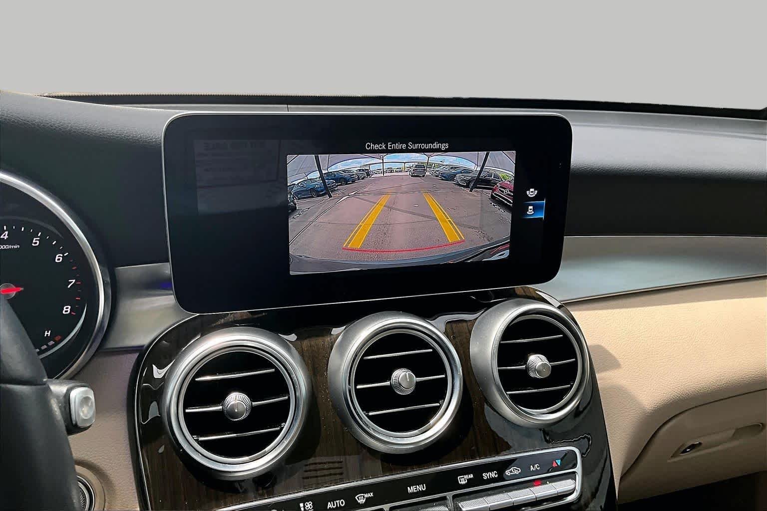 Used 2020 Selenite Grey Metallic Mercedes-Benz GLC 300 image 26
