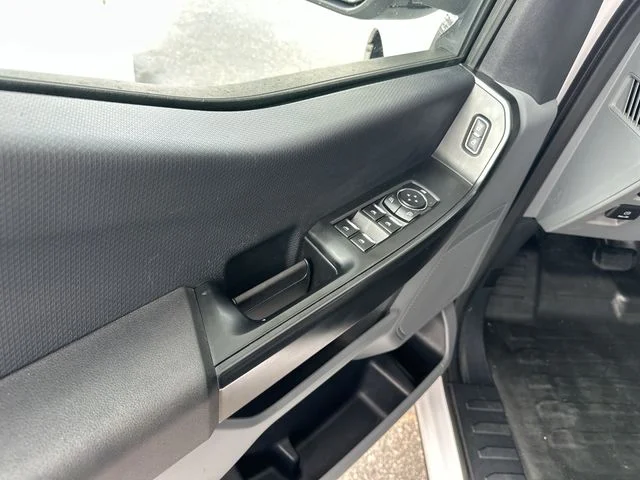 Used 2021 White Ford XL image 13