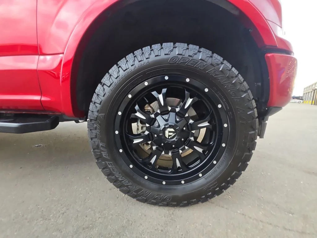 Used 2020 Red Ford Lariat image 29