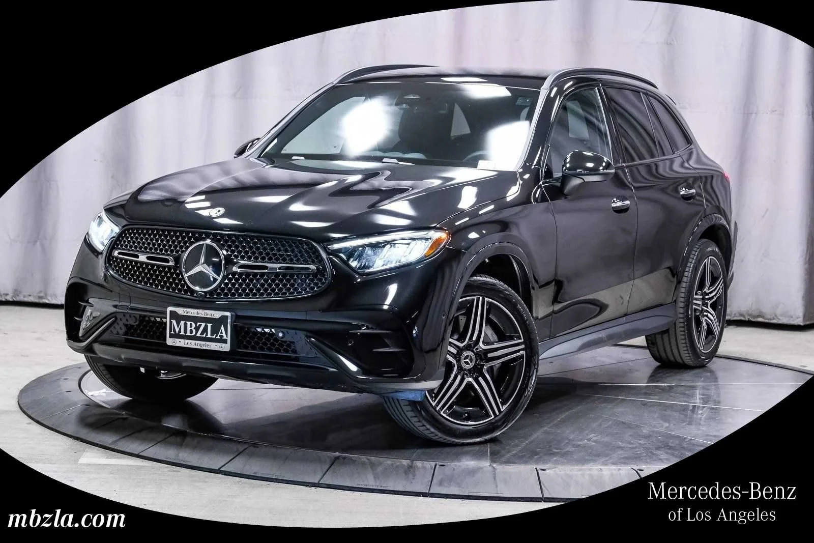 2026 Mercedes-Benz GLC GLC 300's photo