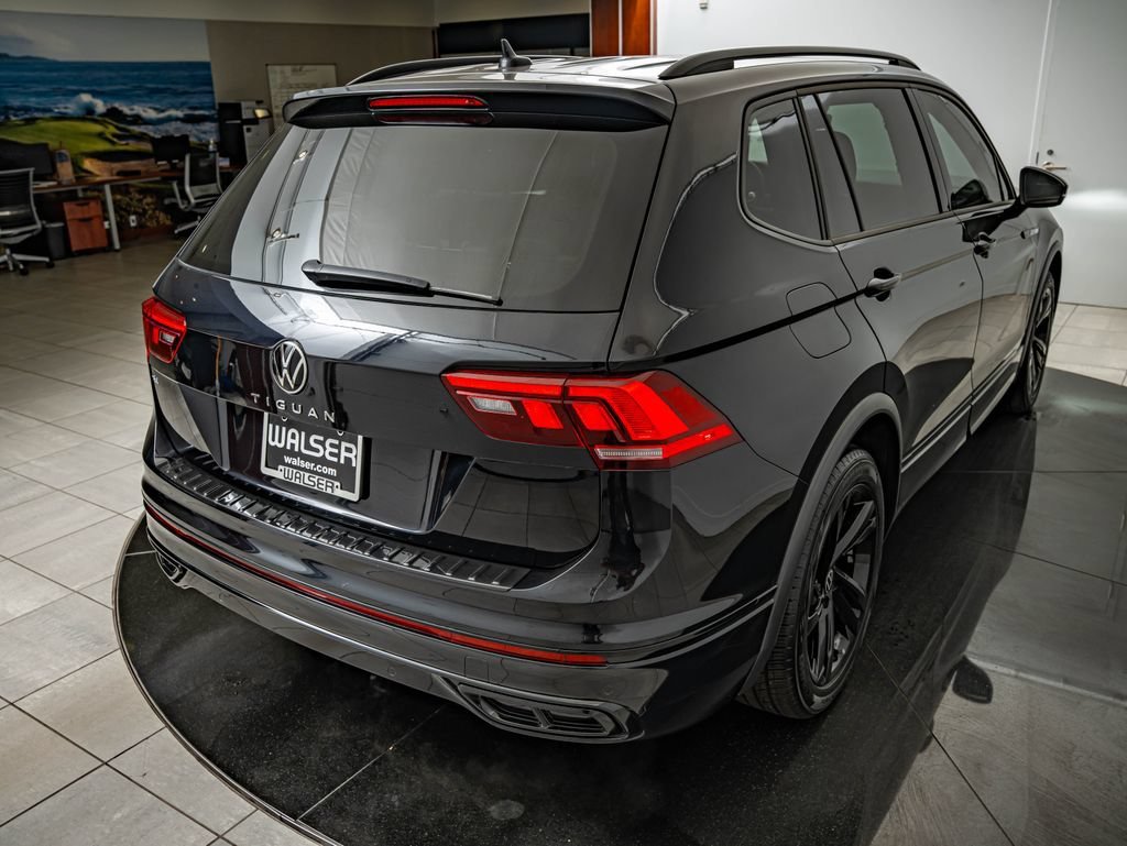 Used 2023 Deep Black Pearl Volkswagen 2.0T SE R-Line Black image 16