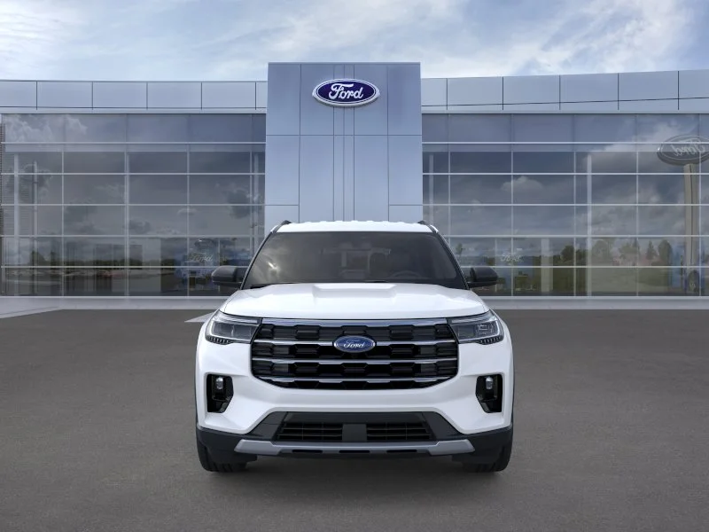 New 2026 Star White Metallic Tri-Coat Ford Active image 6