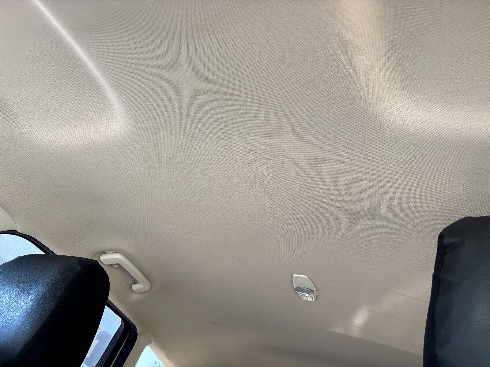 Used 2017 Ingot Silver Ford SE image 30