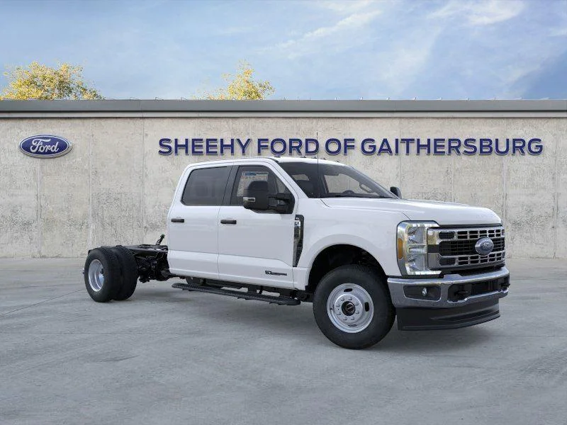 New 2026 Oxford White Ford XL image 1