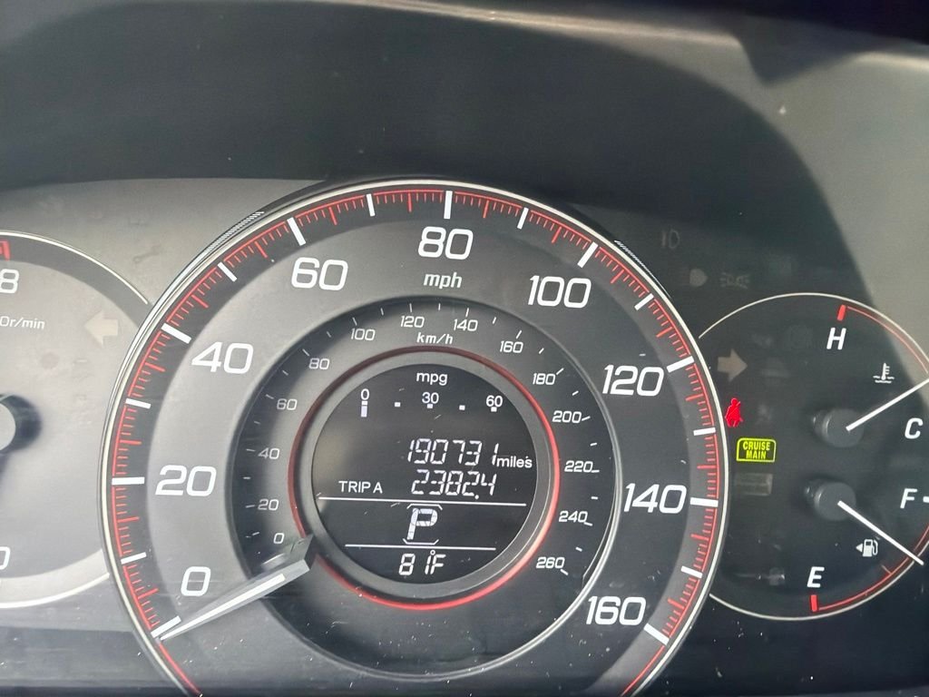 Used 2013  Honda Sport image 8