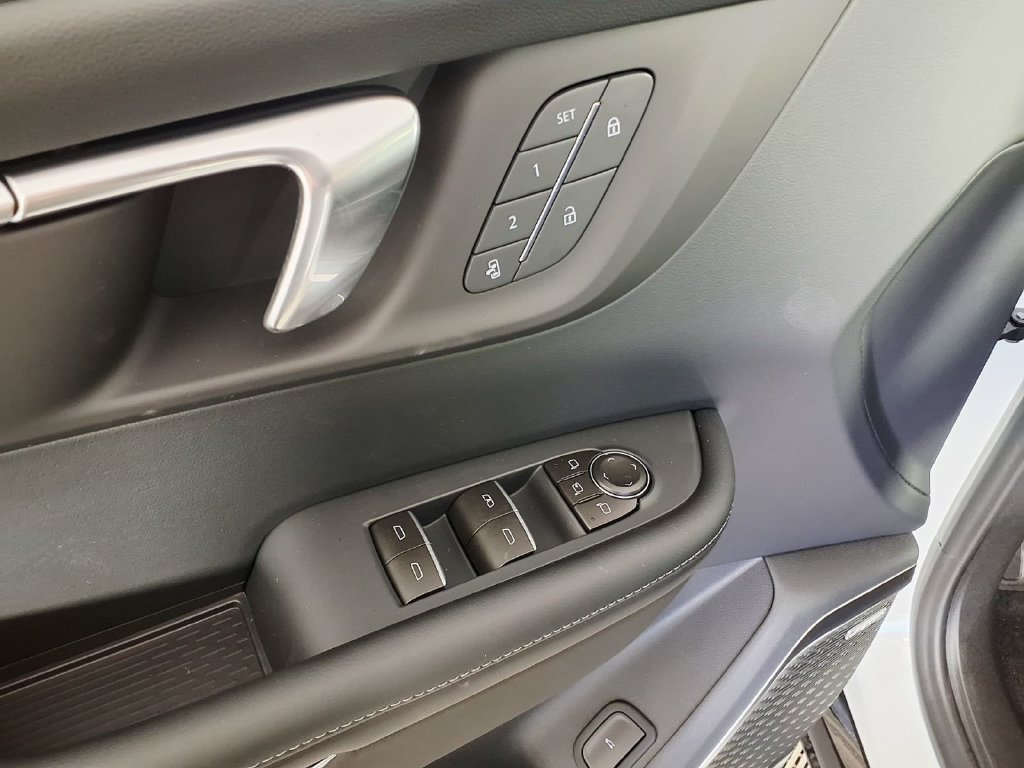 2027 Buick Enclave Sport Touring - Photo 16