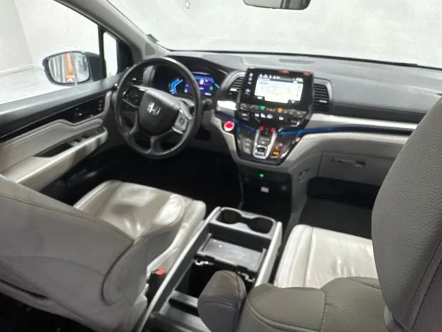 Used 2023  Honda Touring image 27