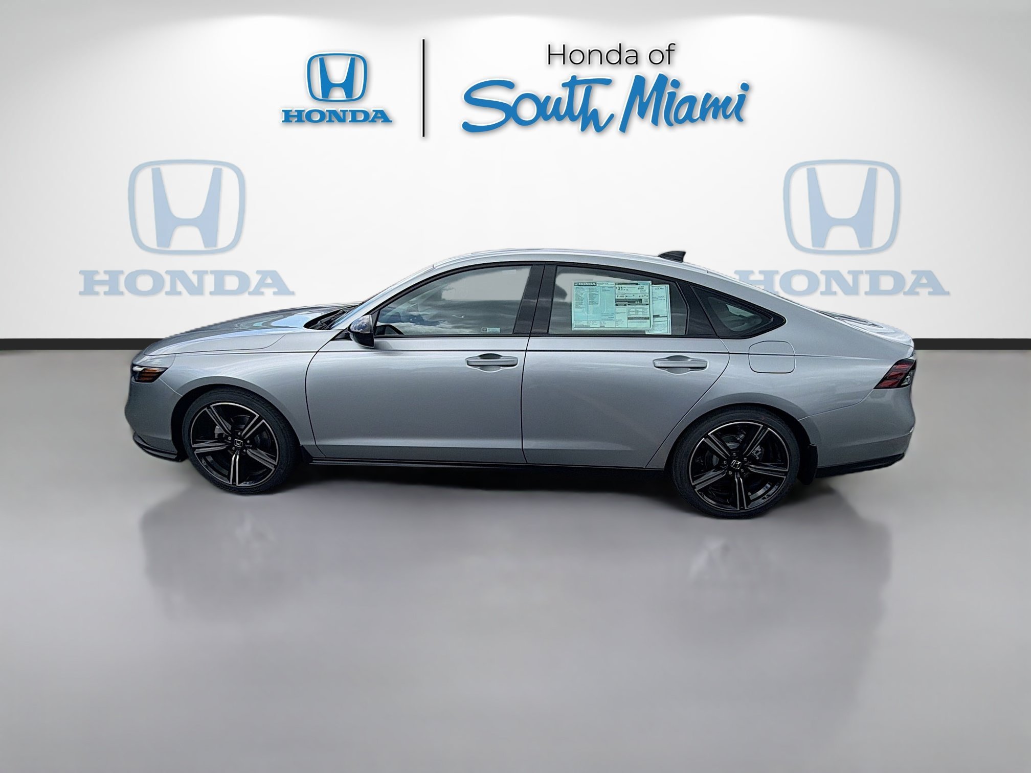 New 2026 Solar Silver Metallic Honda SE image 4