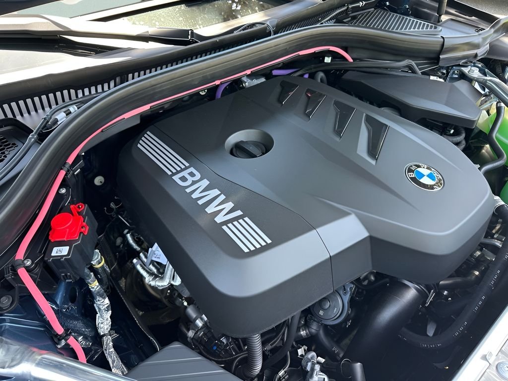 New 2026 Arctic Race Blue metallic BMW 30 xDrive image 25