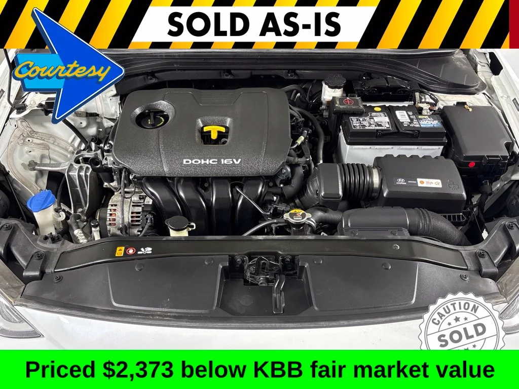 Used 2017 White Hyundai SE image 34