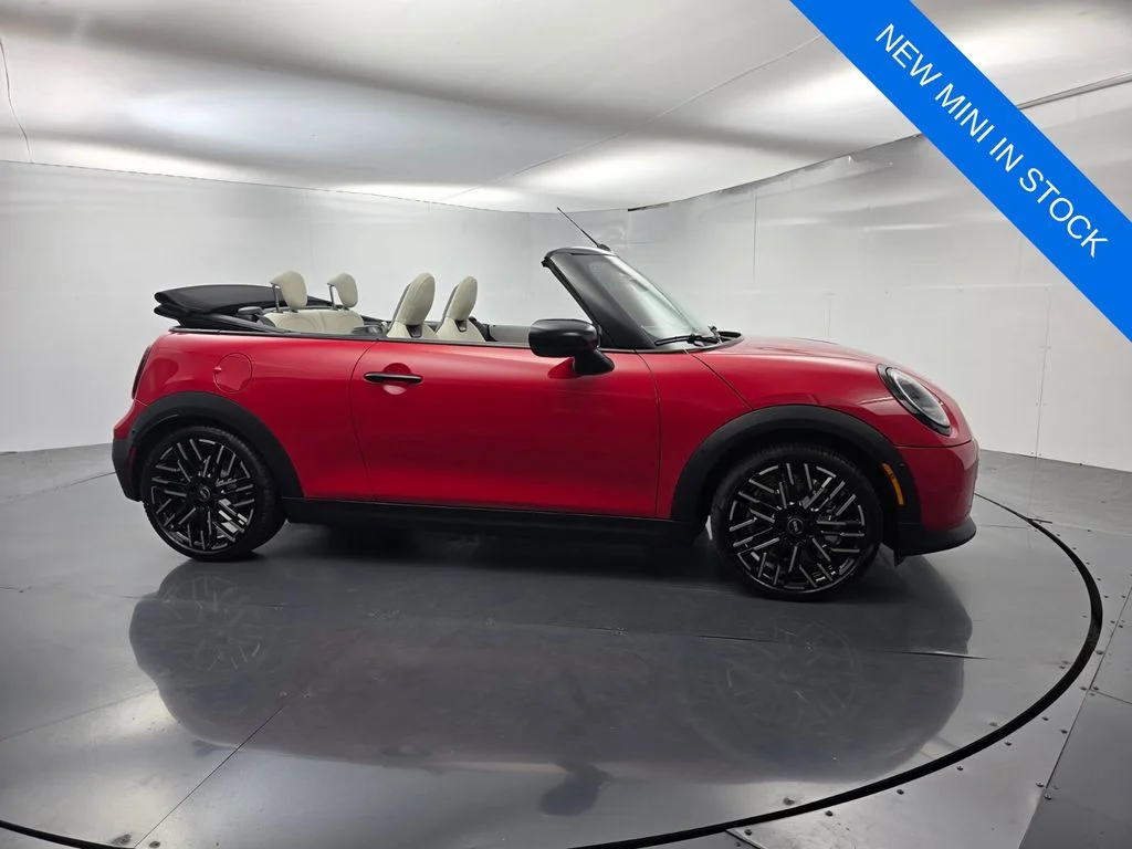 New 2026 Red MINI Signature Plus image 3