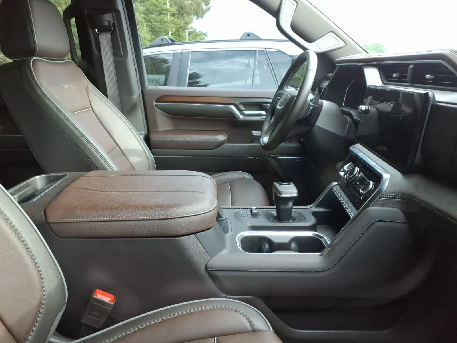 Used 2024 Summit White GMC Denali image 11