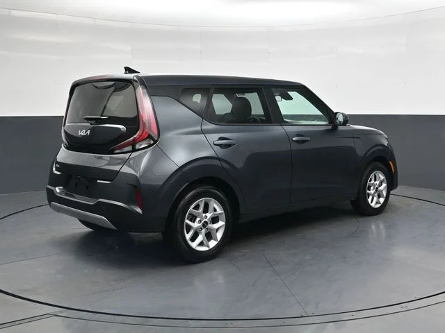Used 2025 Gray Kia LX image 4