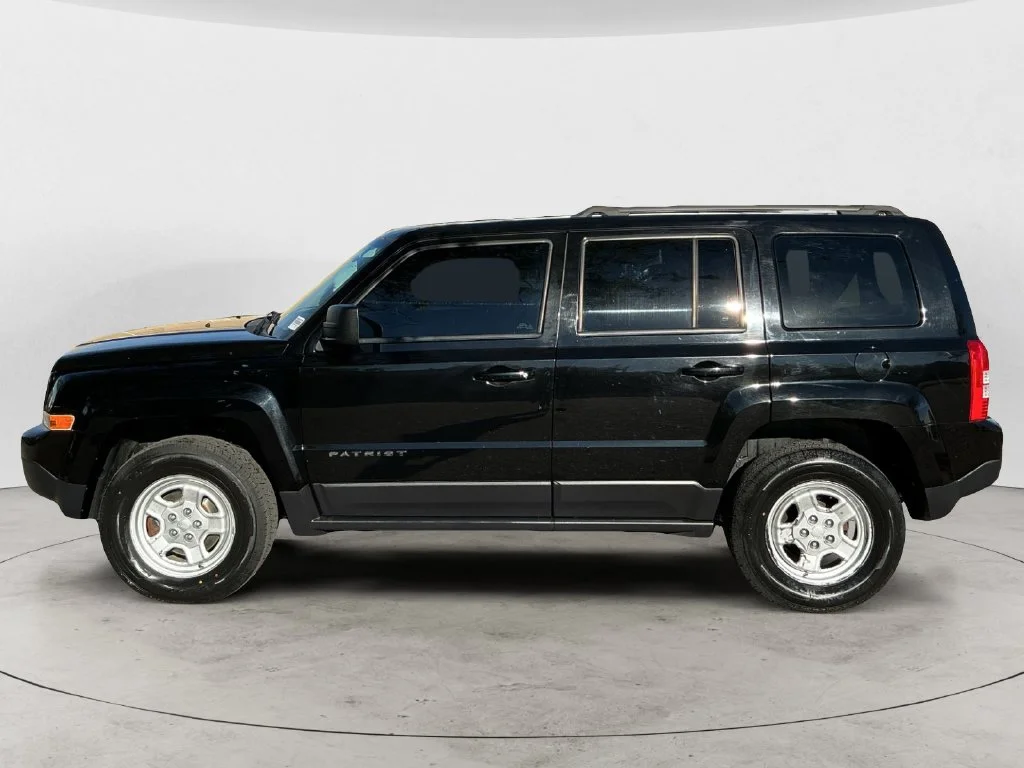 Used 2016 Black Jeep Sport image 8