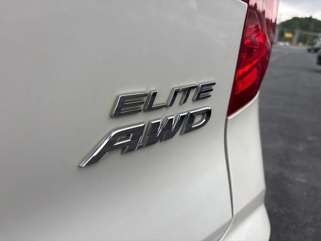 Used 2017 White Diamond Pearl Honda Elite image 22