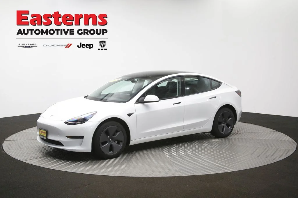 Used 2023 White Tesla Base image 55