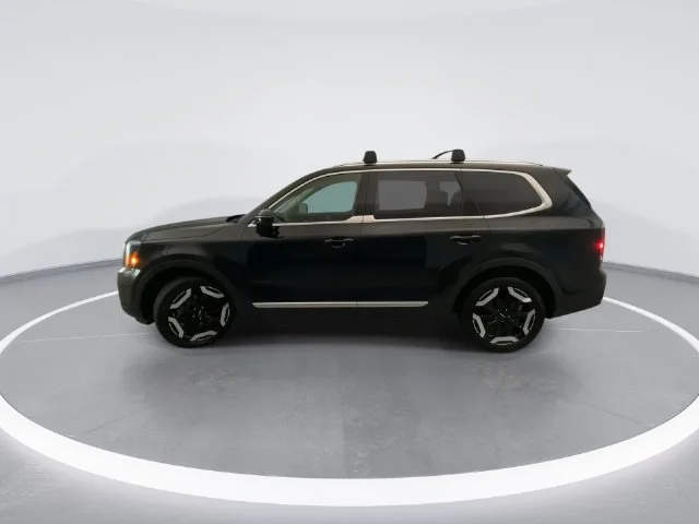 Used 2024 Black Kia EX image 3