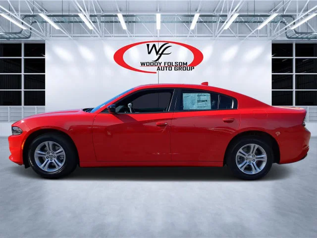 Used 2023 Red Dodge SXT image 6