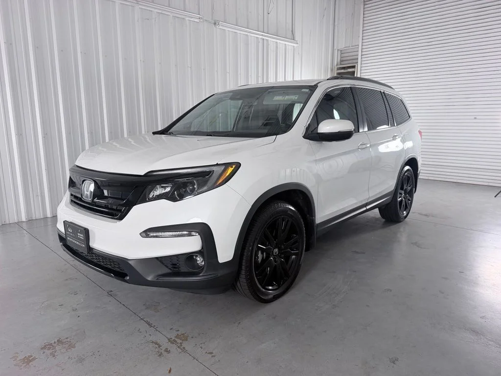 Used 2022 White Honda Special Edition image 1
