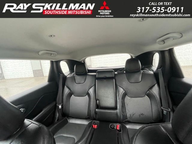 Used 2023 Black Jeep Altitude image 16