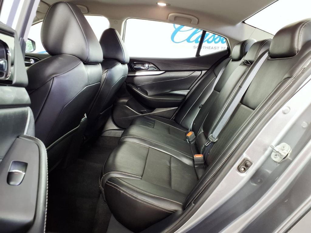 2022 Nissan Maxima SV - Photo 8