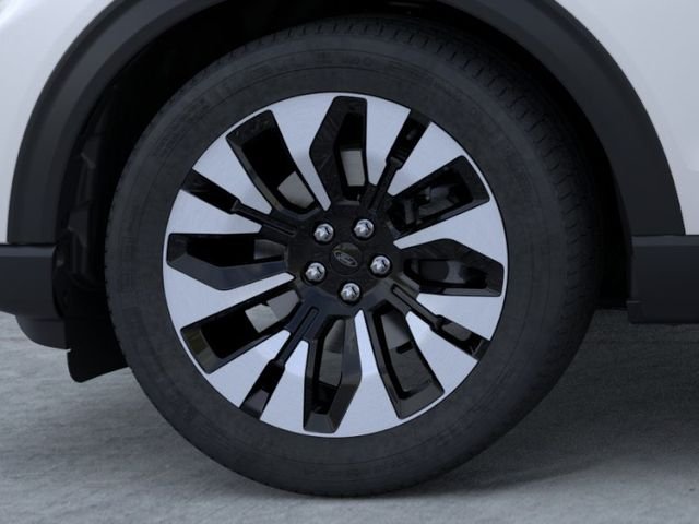 New 2026 White Ford Platinum image 19