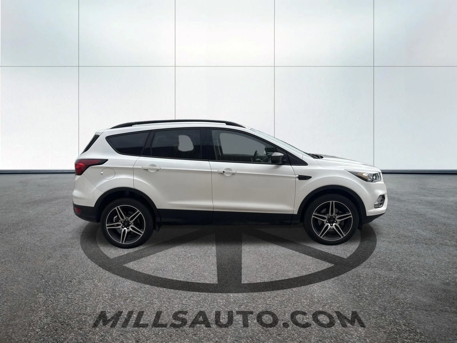 Used 2019 White Ford SEL image 5