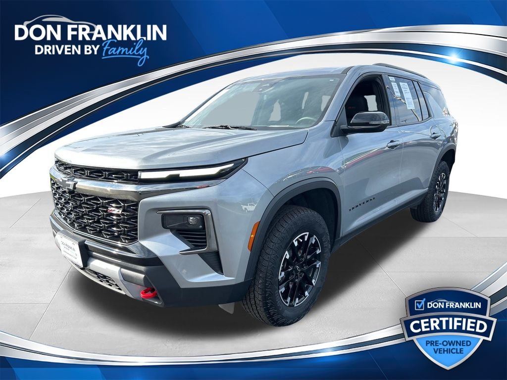 Used 2025 Gray Chevrolet Z71 image 1