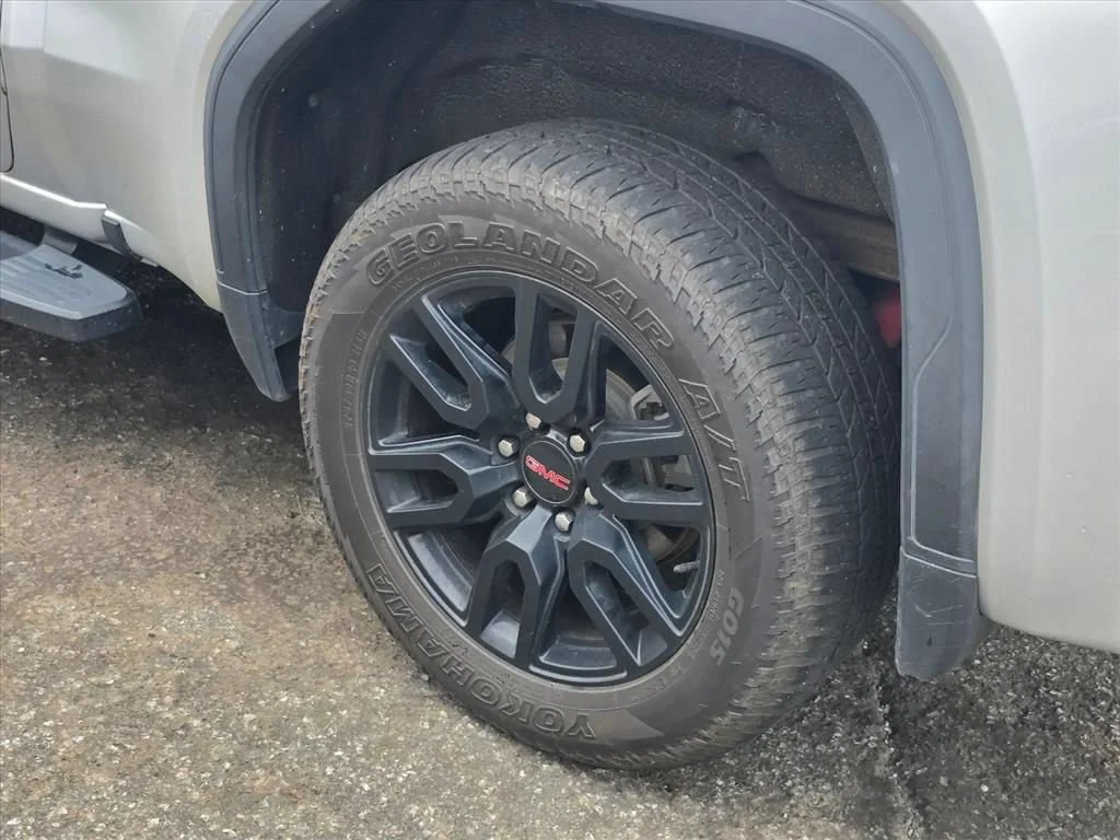 Used 2021 QUICKSILVER METALLIC GMC Elevation image 19