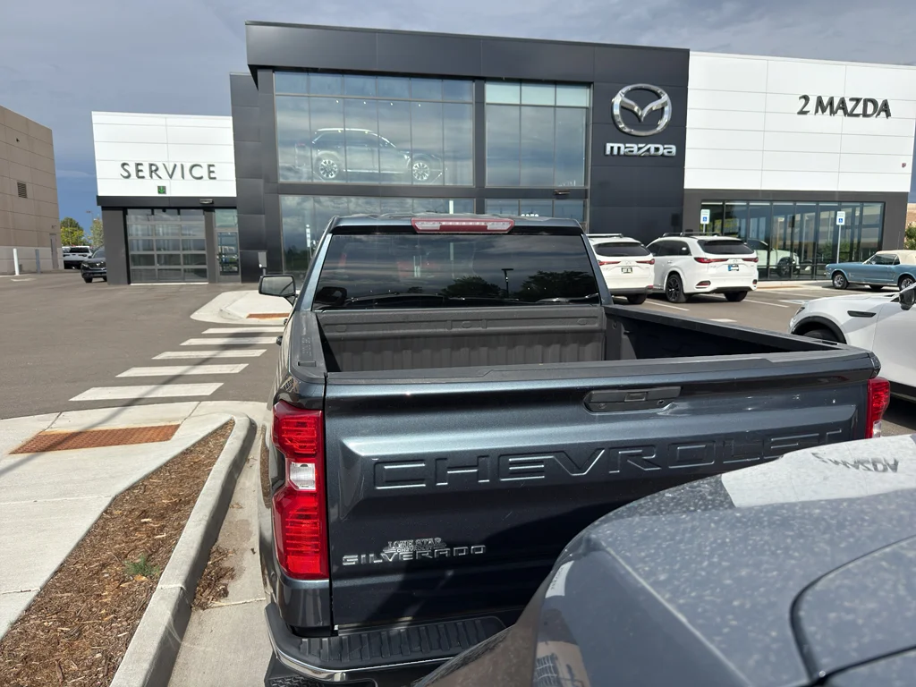 Used 2020 Shadow Gray Metallic Chevrolet LT image 5